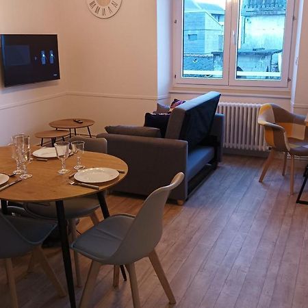 Loudeac : Appartement T2 Chaleureux Centre Ville エクステリア 写真