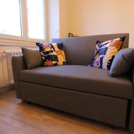 Loudeac : Appartement T2 Chaleureux Centre Ville エクステリア 写真