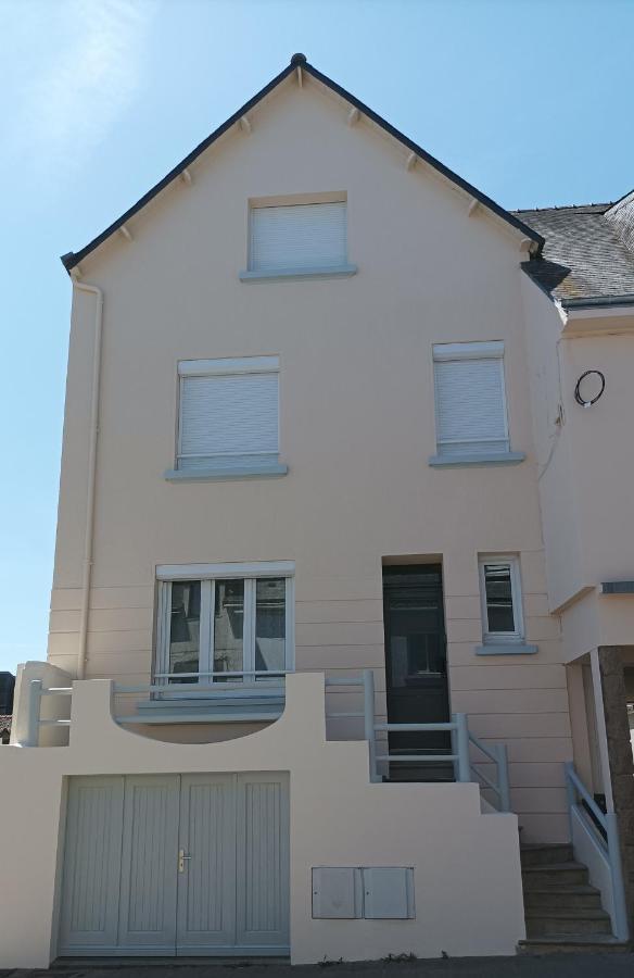 Loudeac : Appartement T2 Chaleureux Centre Ville エクステリア 写真
